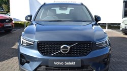 2025 (75) VOLVO XC40 2.0 B3P Plus Dark 5dr Auto 5820687