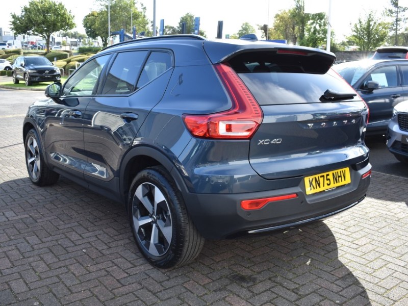 2025 (75) VOLVO XC40 2.0 B3P Plus Dark 5dr Auto 5820689