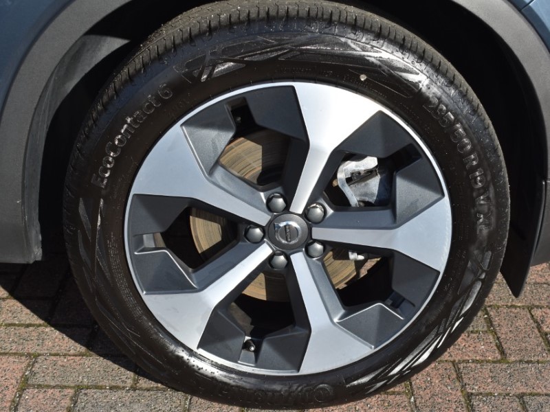 2025 (75) VOLVO XC40 2.0 B3P Plus Dark 5dr Auto 5820738
