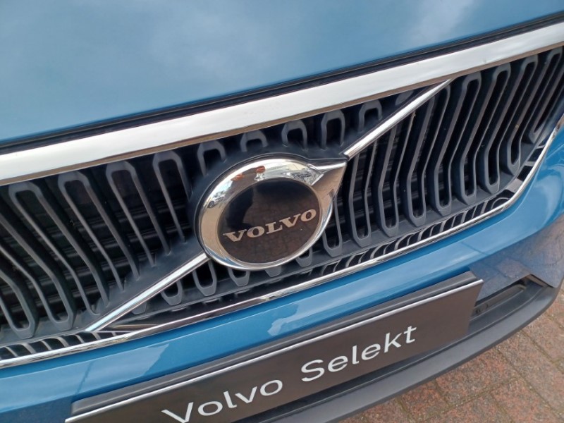 2024 (74) VOLVO XC40 2.0 B3P Core 5dr Auto 5819159