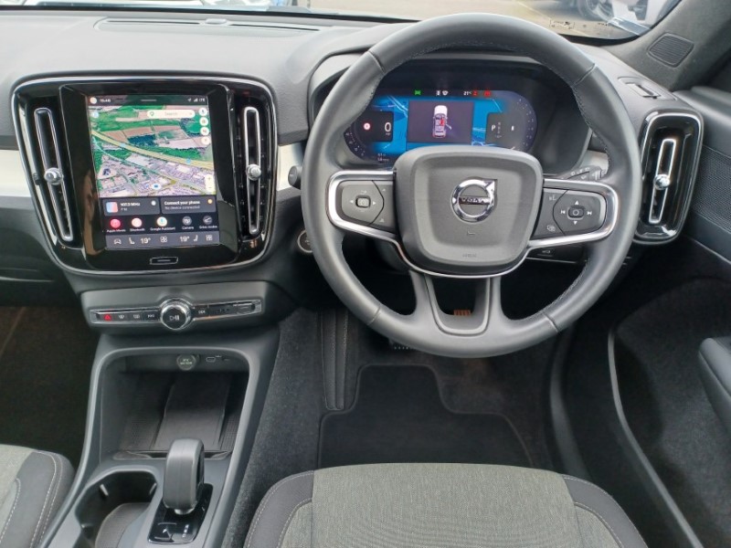 2024 (74) VOLVO XC40 2.0 B3P Core 5dr Auto 5819125