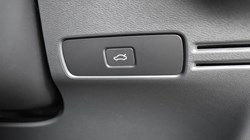 2024 (74) VOLVO XC40 2.0 B3P Core 5dr Auto 5819135