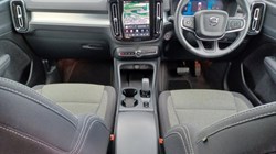 2024 (74) VOLVO XC40 2.0 B3P Core 5dr Auto 5819126
