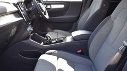 2023 (73) VOLVO XC40 2.0 B4P Plus Dark 5dr Auto 5817500