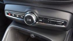 2023 (73) VOLVO XC40 2.0 B4P Plus Dark 5dr Auto 5817473