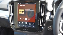 2023 (73) VOLVO XC40 2.0 B4P Plus Dark 5dr Auto 5817478