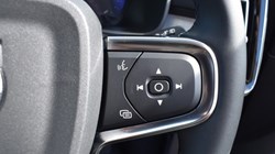 2023 (73) VOLVO XC40 2.0 B4P Plus Dark 5dr Auto 5817472