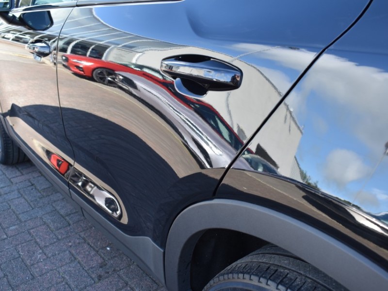 2023 (73) VOLVO XC40 2.0 B4P Plus Dark 5dr Auto 5817506