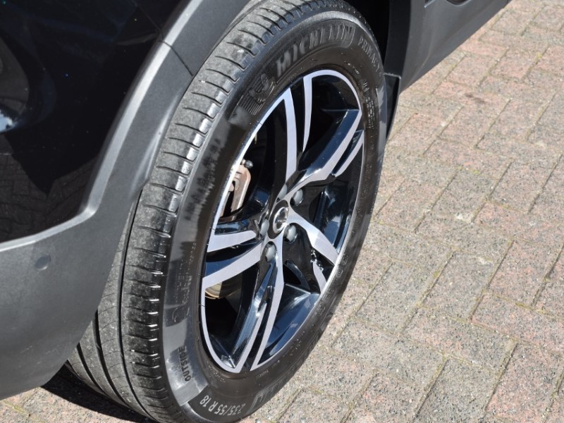 2023 (73) VOLVO XC40 2.0 B4P Plus Dark 5dr Auto 5817508