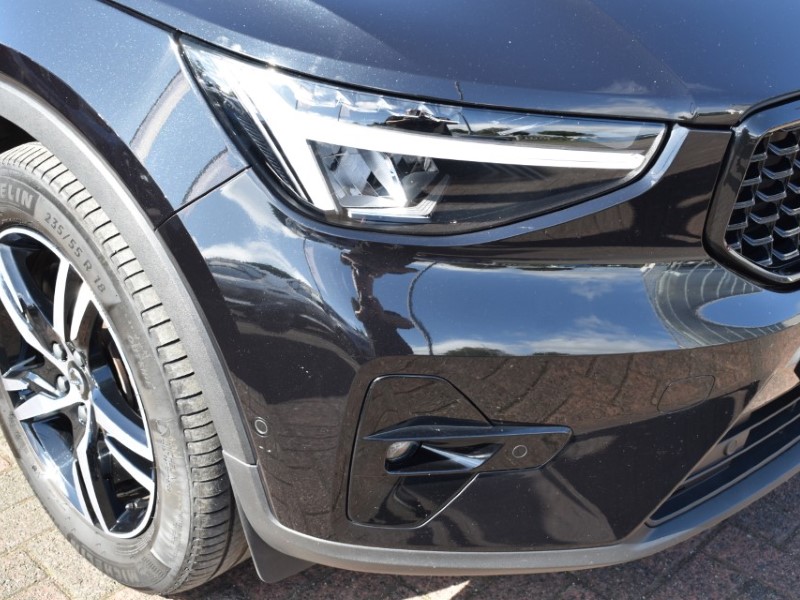 2023 (73) VOLVO XC40 2.0 B4P Plus Dark 5dr Auto 5817513
