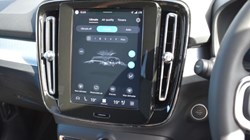 2023 (73) VOLVO XC40 2.0 B4P Plus Dark 5dr Auto 5817479