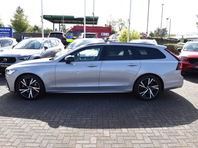 2023 (23) VOLVO V90 2.0 B4D Plus Dark 5dr Auto 5811224