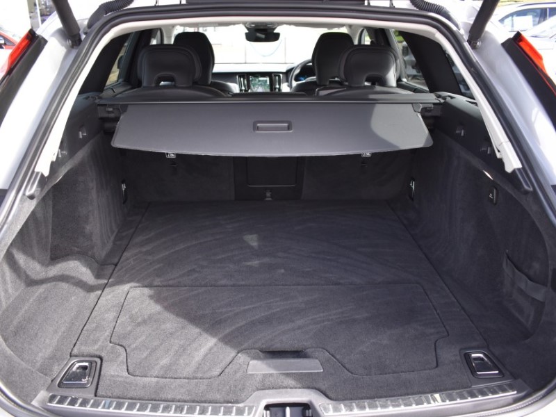 2023 (23) VOLVO V90 2.0 B4D Plus Dark 5dr Auto 5811251