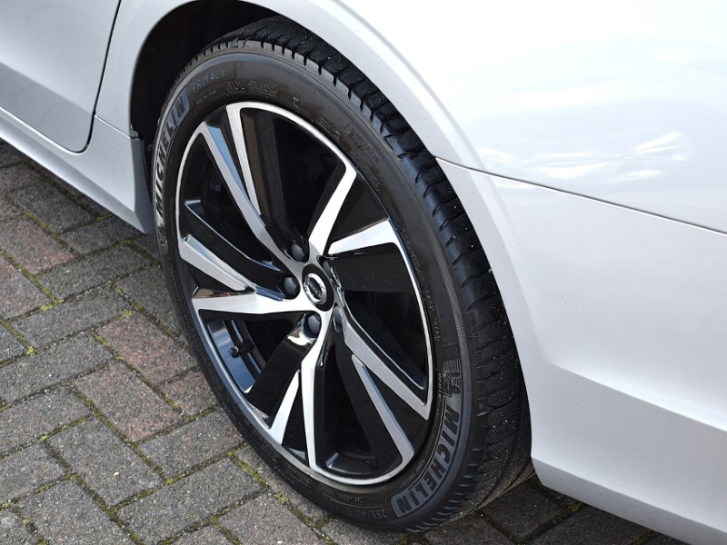 2023 (23) VOLVO V90 2.0 B4D Plus Dark 5dr Auto 5811263