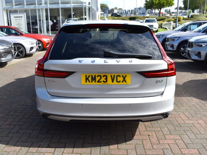 2023 (23) VOLVO V90 2.0 B4D Plus Dark 5dr Auto 5811221