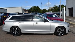 2023 (23) VOLVO V90 2.0 B4D Plus Dark 5dr Auto 5811223