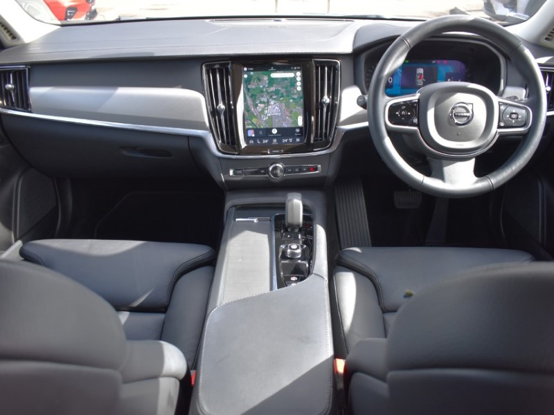 2023 (23) VOLVO V90 2.0 B4D Plus Dark 5dr Auto 5811250