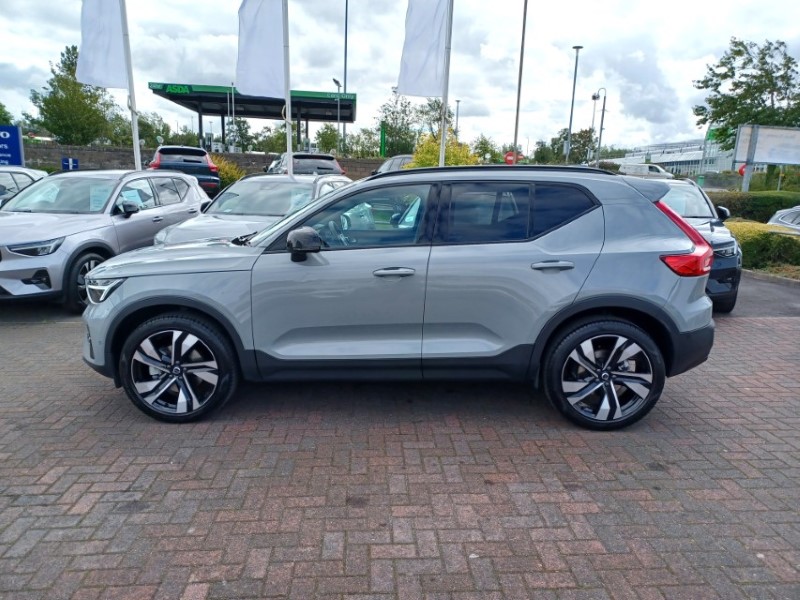 2026 (26) VOLVO XC40 2.0 B4P Ultra Dark 5dr Auto 5800990
