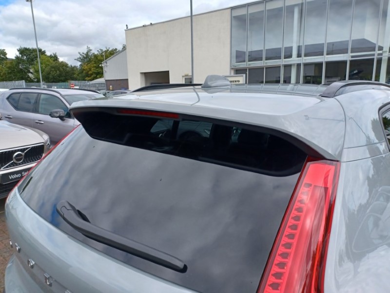 2026 (26) VOLVO XC40 2.0 B4P Ultra Dark 5dr Auto 5801037