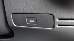 2026 (26) VOLVO XC40 2.0 B4P Ultra Dark 5dr Auto 5800994