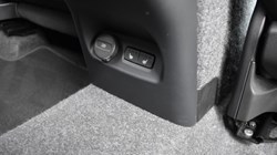 2026 (26) VOLVO XC40 2.0 B4P Ultra Dark 5dr Auto 5801017