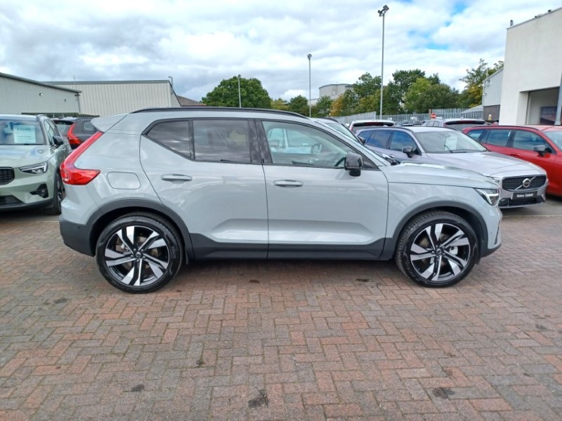 2026 (26) VOLVO XC40 2.0 B4P Ultra Dark 5dr Auto 5800989