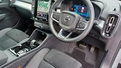 2025 (25) VOLVO XC40 2.0 B3P Plus Black Edition 5dr Auto 5805662