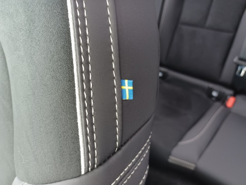 2025 (25) VOLVO XC40 2.0 B3P Plus Black Edition 5dr Auto 5805679