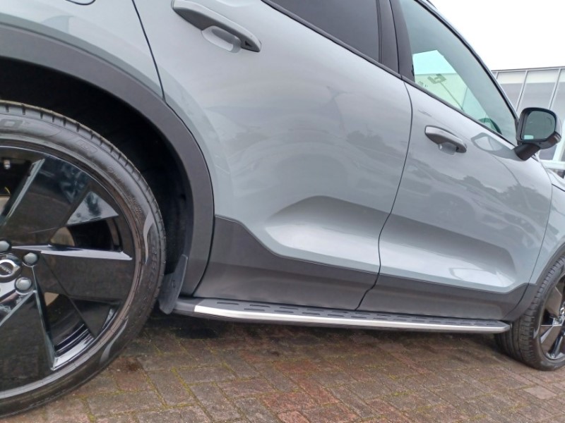 2025 (25) VOLVO XC40 2.0 B3P Plus Black Edition 5dr Auto 5805768