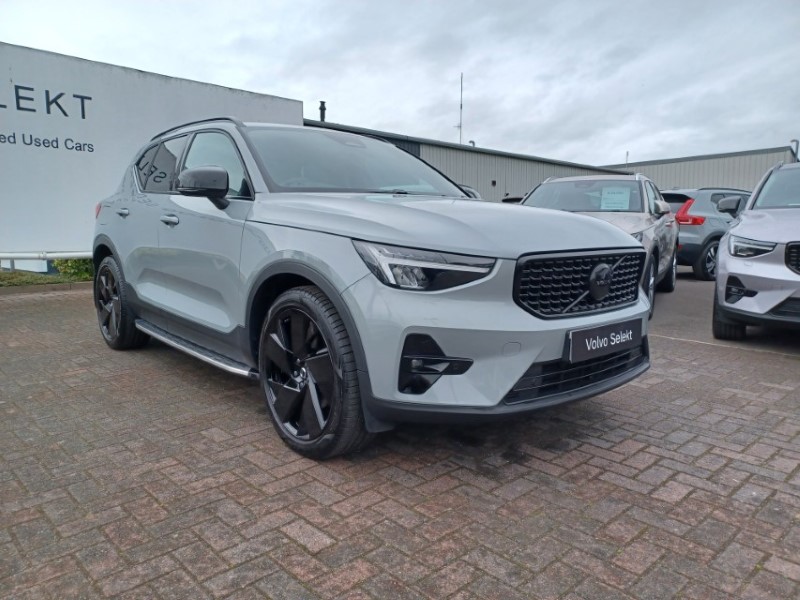 2025 (25) VOLVO XC40 2.0 B3P Plus Black Edition 5dr Auto 5805772