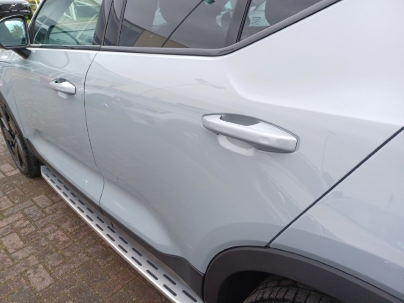 2025 (25) VOLVO XC40 2.0 B3P Plus Black Edition 5dr Auto 5805765