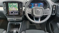2025 (25) VOLVO XC40 2.0 B3P Plus Black Edition 5dr Auto 5805671