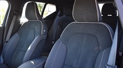 2026 (26) VOLVO XC40 2.0 B3P Plus Black Edition 5dr Auto 5817882