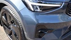 2026 (26) VOLVO XC40 2.0 B3P Plus Black Edition 5dr Auto 5817891