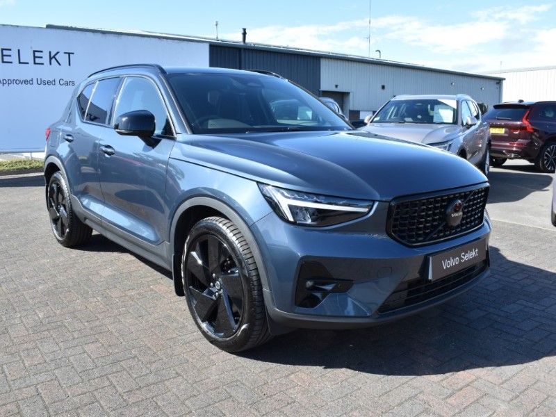 2026 (26) VOLVO XC40 2.0 B3P Plus Black Edition 5dr Auto