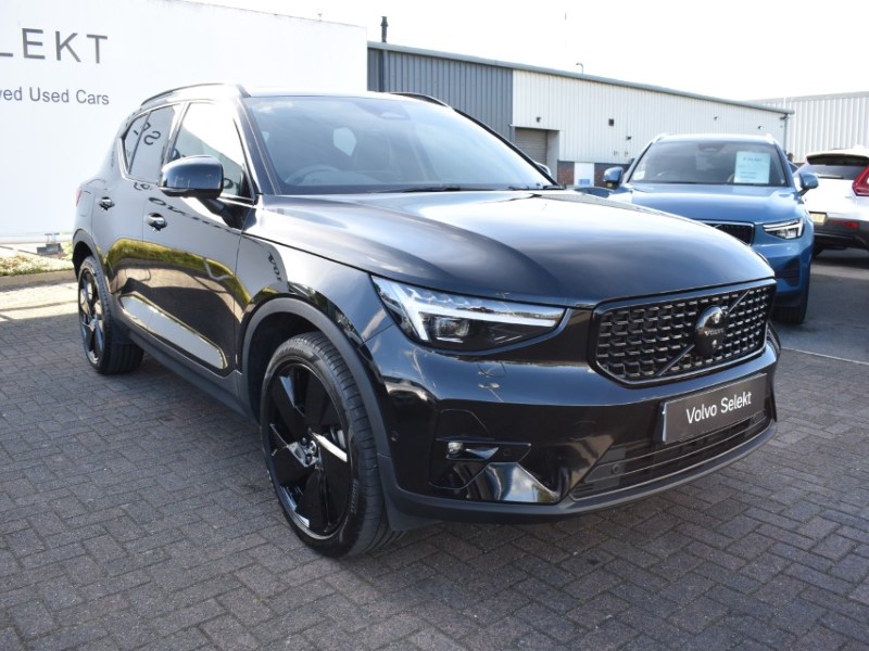 2025 (75) VOLVO XC40 2.0 B3P Ultra Black Edition 5dr Auto