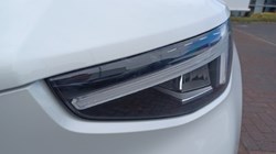 2025 (75) VOLVO XC40 2.0 B3P Plus Dark 5dr Auto 5837132