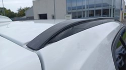 2025 (75) VOLVO XC40 2.0 B3P Plus Dark 5dr Auto 5837127