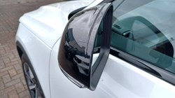 2025 (75) VOLVO XC40 2.0 B3P Plus Dark 5dr Auto 5837121