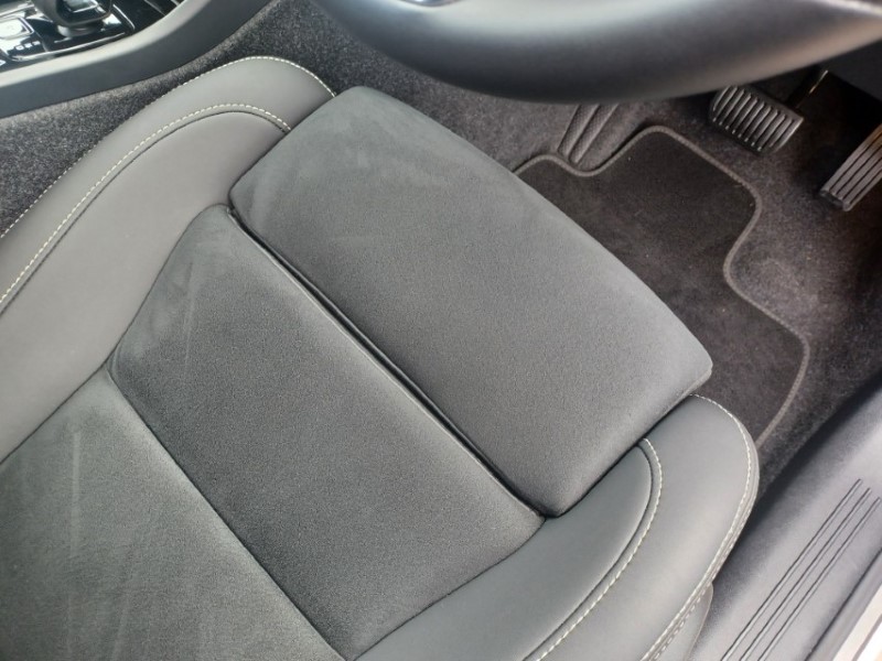 2025 (75) VOLVO XC40 2.0 B3P Plus Dark 5dr Auto 5837090