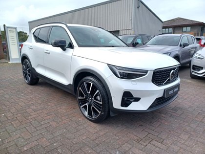 2024 (74) VOLVO XC40 2.0 B3P Ultra Dark 5dr Auto