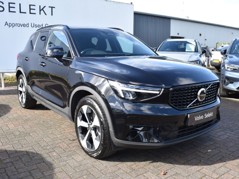 2025 (75) VOLVO XC40 2.0 B3P Plus Dark 5dr Auto