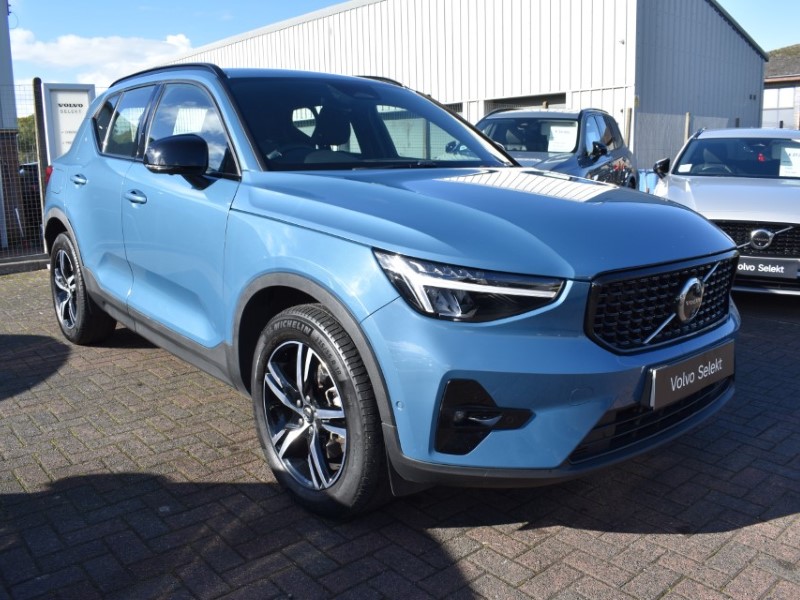 2023 (73) VOLVO XC40 2.0 B3P Plus Dark 5dr Auto