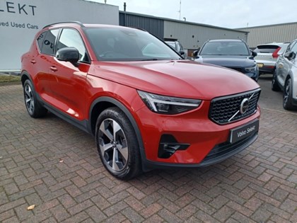 2023 (73) VOLVO XC40 2.0 B4P Ultimate Dark 5dr Auto