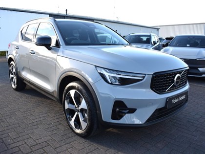2026 (26) VOLVO XC40 2.0 B3P Plus Dark 5dr Auto