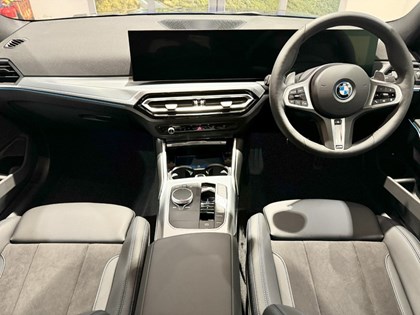  BMW 3 SERIES 330e M Sport