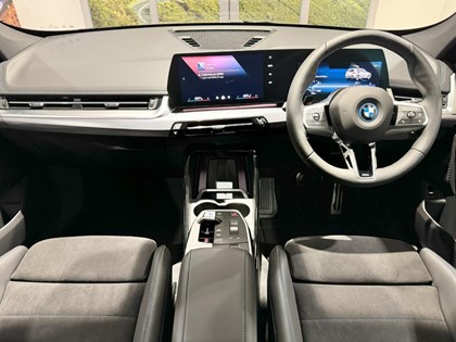  BMW iX1 xDrive30 M Sport