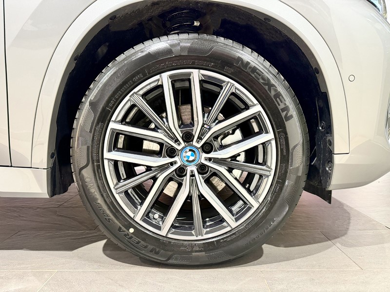  BMW iX1 xDrive30 M Sport 3192188