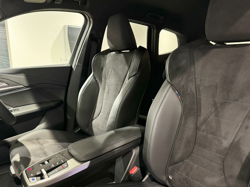  BMW iX1 xDrive30 M Sport 3192185