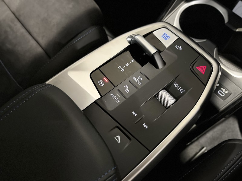  BMW iX2 xDrive30 M Sport 3325594